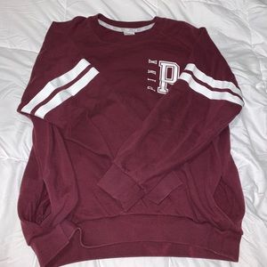 Burgundy Victoria Secret’s PINK sweatshirt